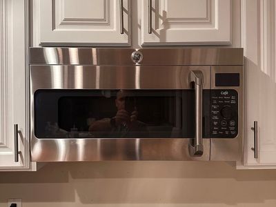 GE Cafe Microwave
