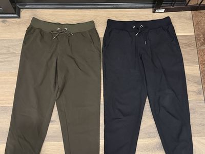 CRZ YOGA JOGGERS- SIZE XS