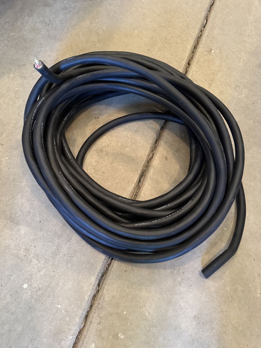 Electrical Black Electrical Wire Cable, 6-4 SOOW 19 feet Unused