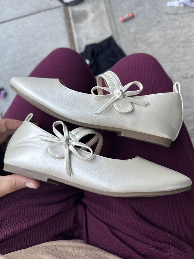 Girls Champagne Dress Shoes Size 5