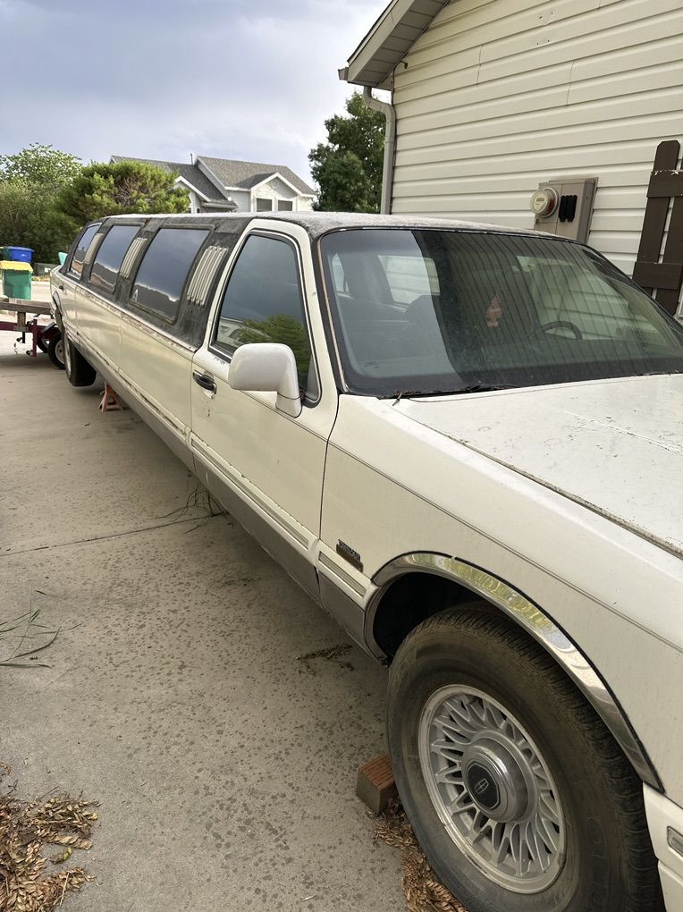 1996 Lincoln Town Car Stretch Limousine
