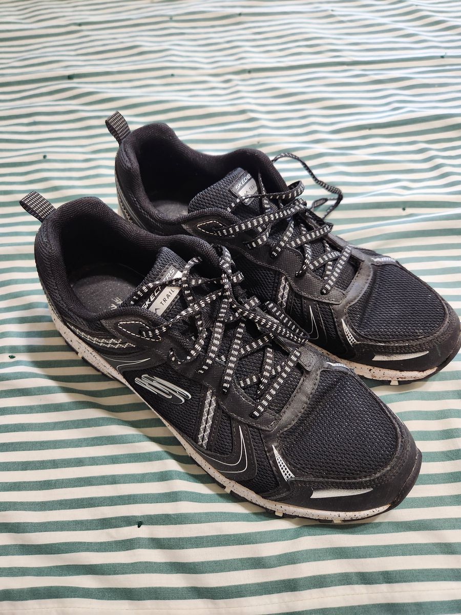 Skechers memory foam men's shoes size 11