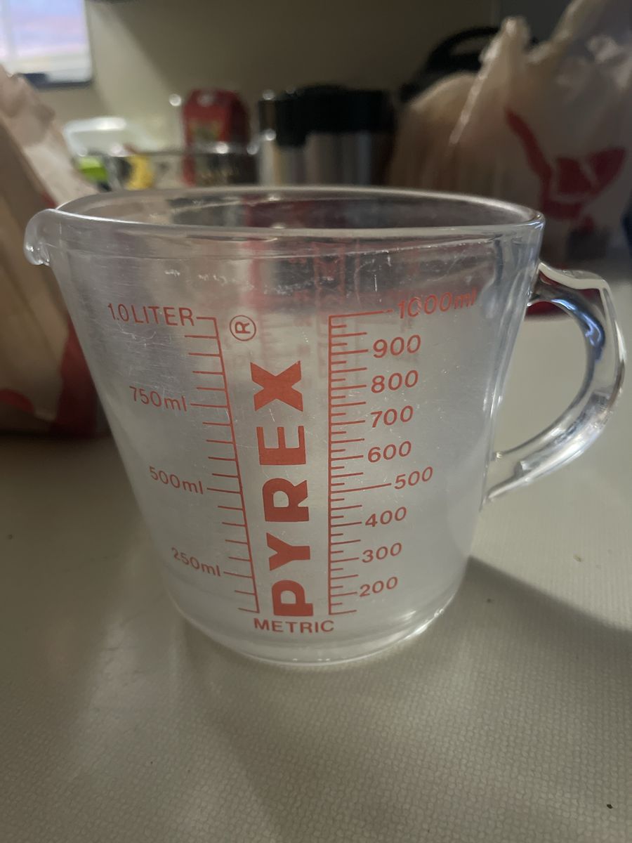 Vintage Pyrex 1 Liter Glass Measuring Cup with Red Metric Markings