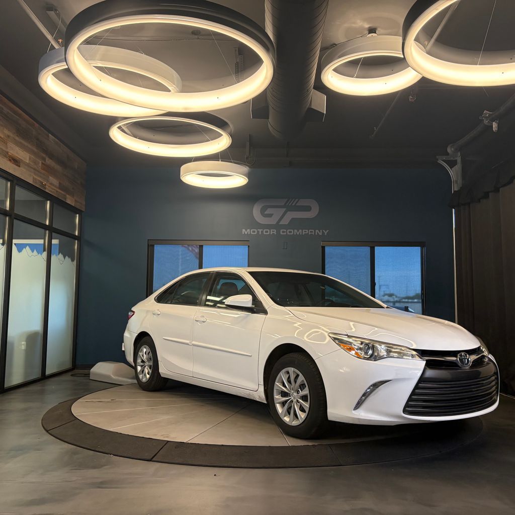 2017 Toyota Camry LE