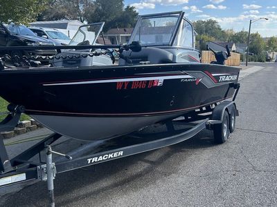 Tracker Targa V-18 Combo Fishing Boat with Mercury Outboard Motor and Trailer