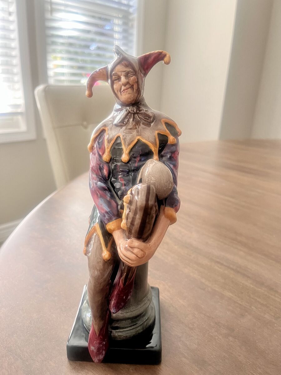 Royal Doulton Statute – The Jester