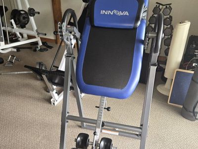 Innova inversion table