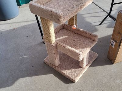 32"H 3 Tier Cat Condo w/Scratcher