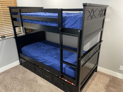 Twin bunk bed black wooden beds with mattresses