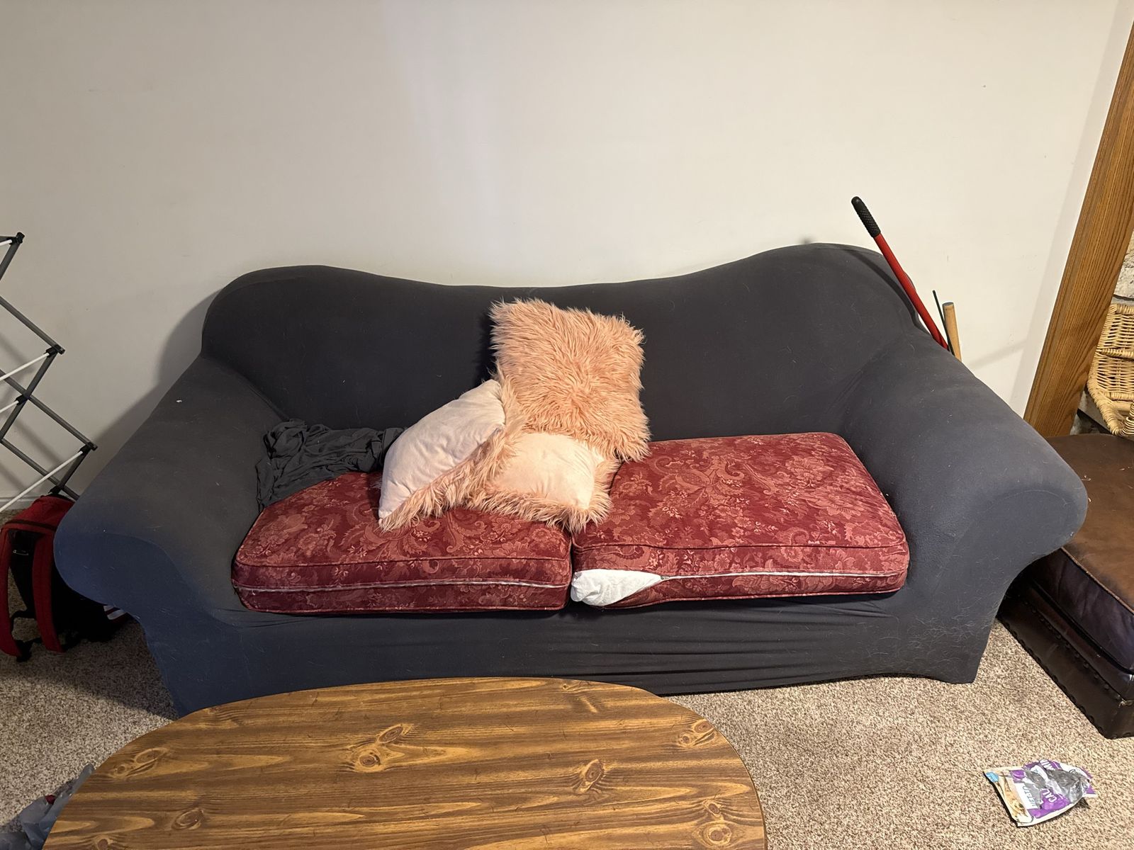 FREE COUCH