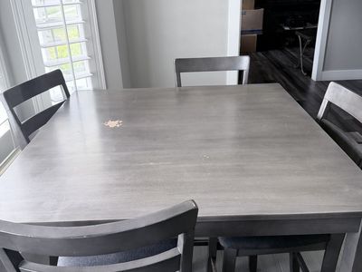 Counter high 4 seater kitchen table and chairs