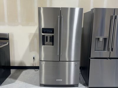 Scratch and dent/ customer return- KRFF577KPS- KitchenAid - 36 in. Wide 26.8 cu. ft. Standard-Depth French Door Refrigerator