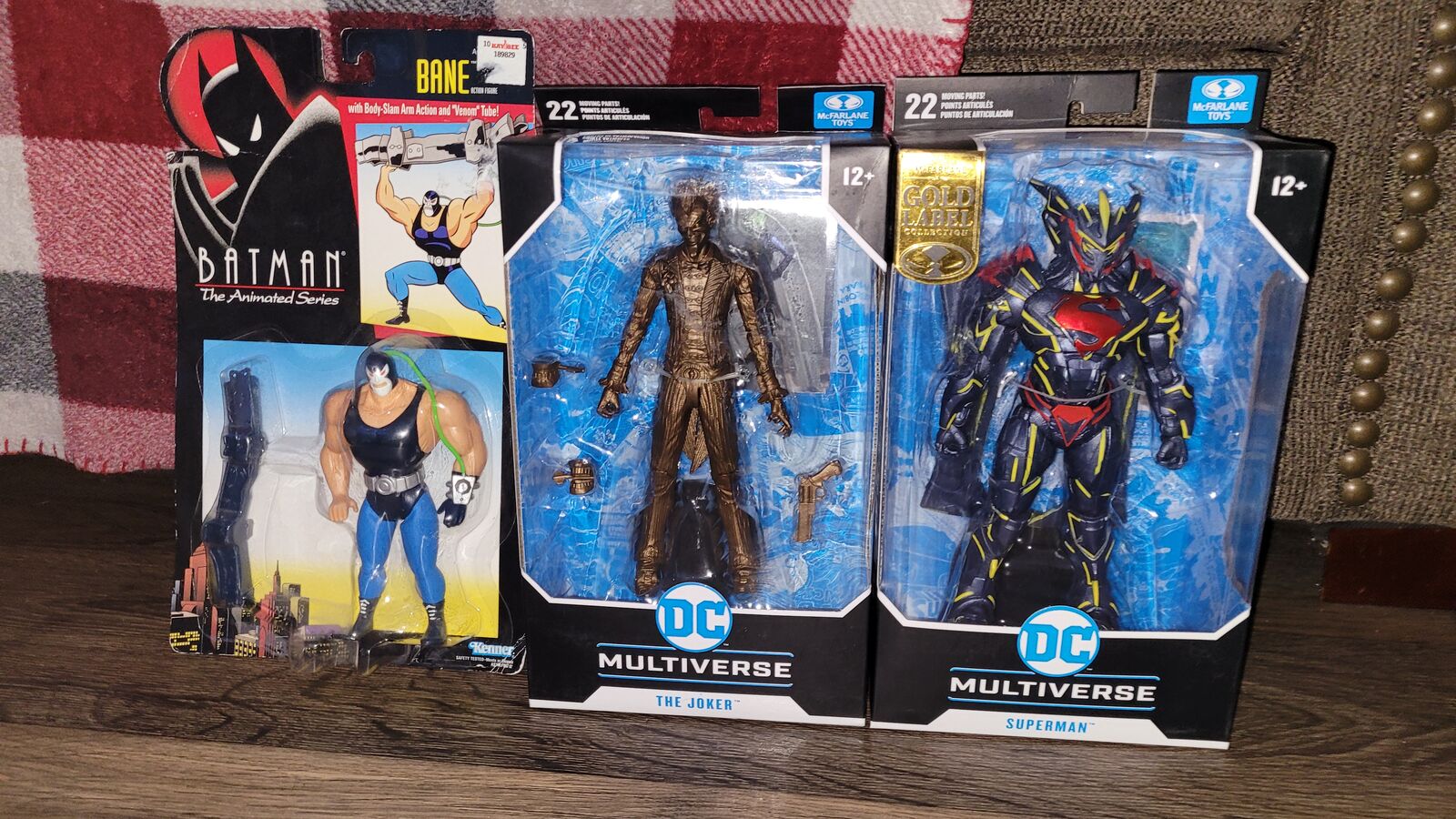 Dc multiverse mcfarlane chase bronze joker HTF & Superman Gold Label & Bane