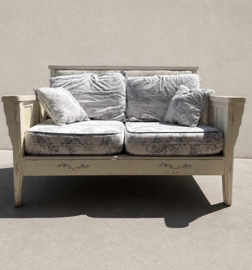 French Country Shabby Chic Loveseat – Restoration / Upholstery Project