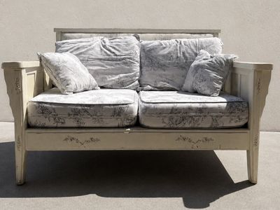 French Country Shabby Chic Loveseat – Restoration / Upholstery Project