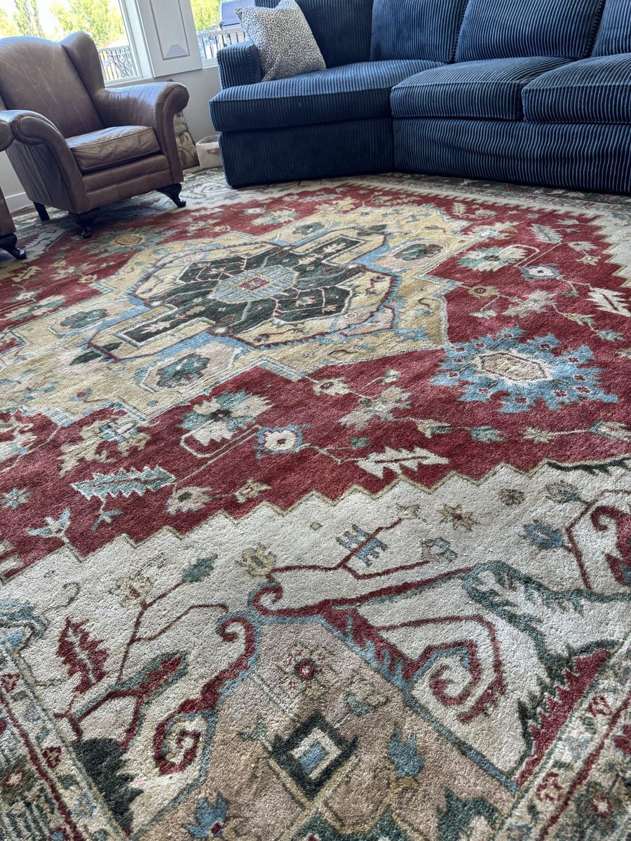 12’x15’ Hand knotted wool rug