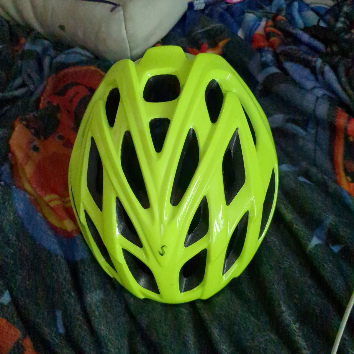 green kali helmet size small/medium
