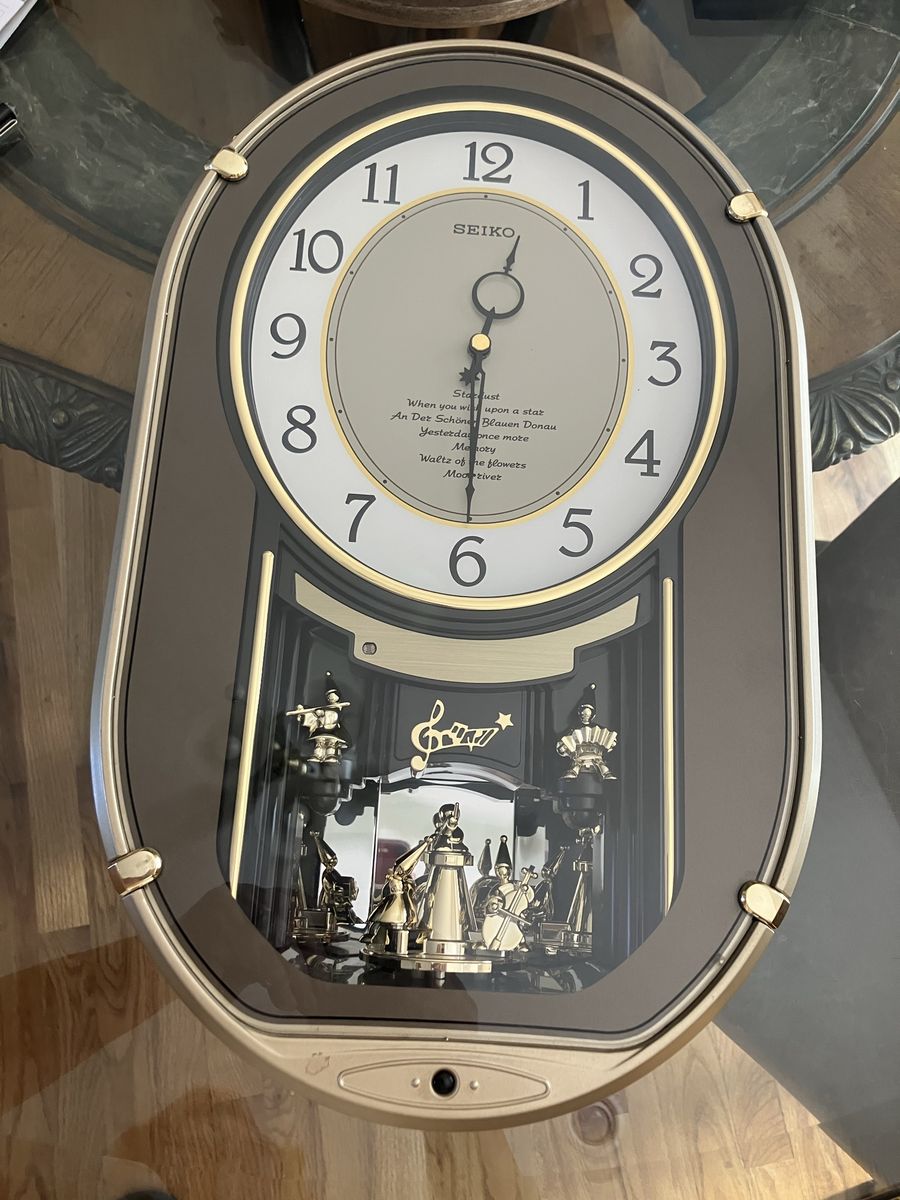 Seiko Wall Clock, Melodies in Motion, vintage