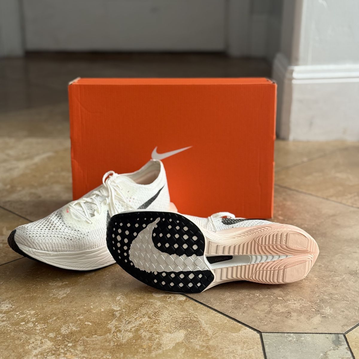 NEW Nike Vaporfly 3 Men's 9.5