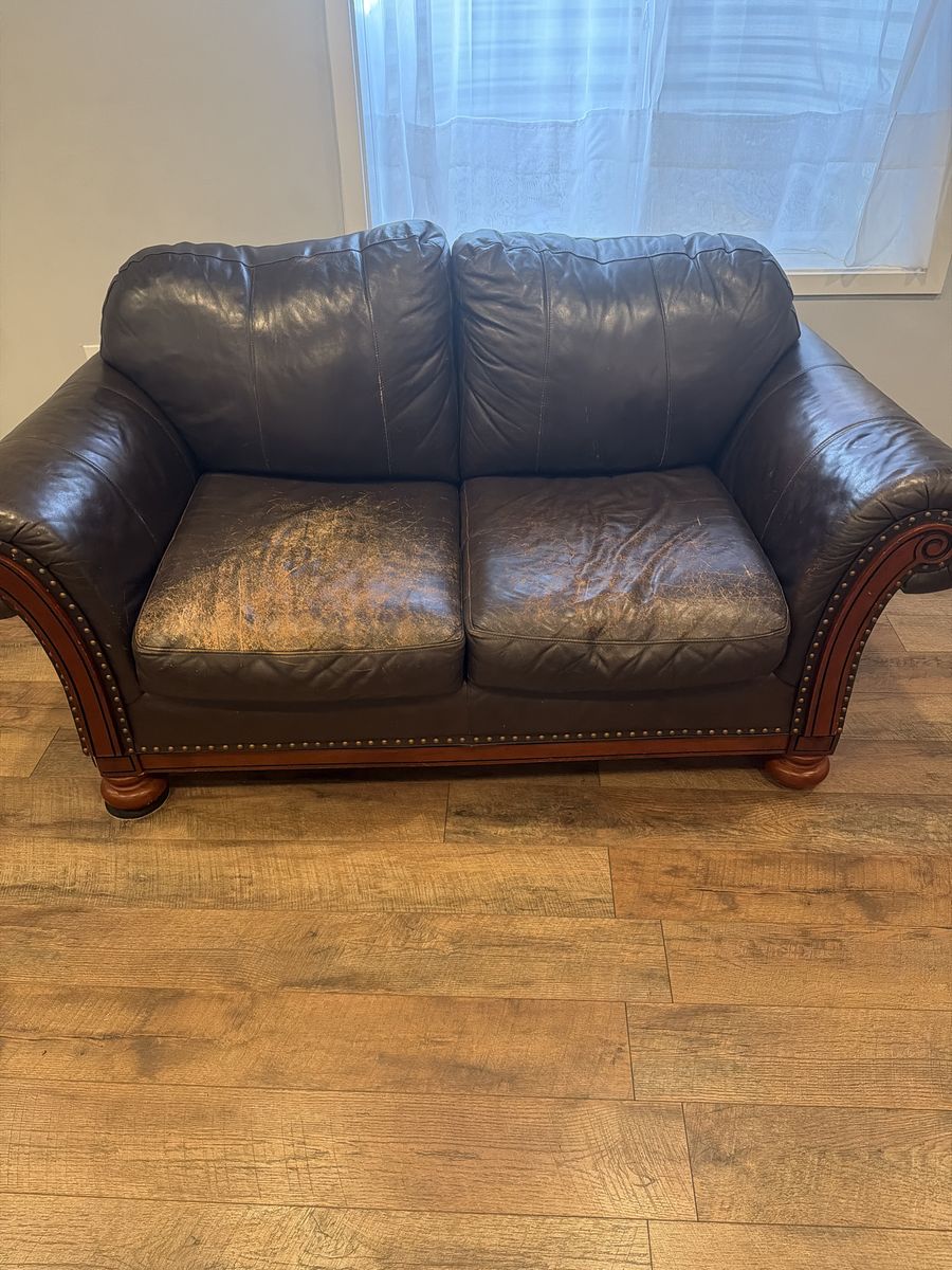 Couch Leather 