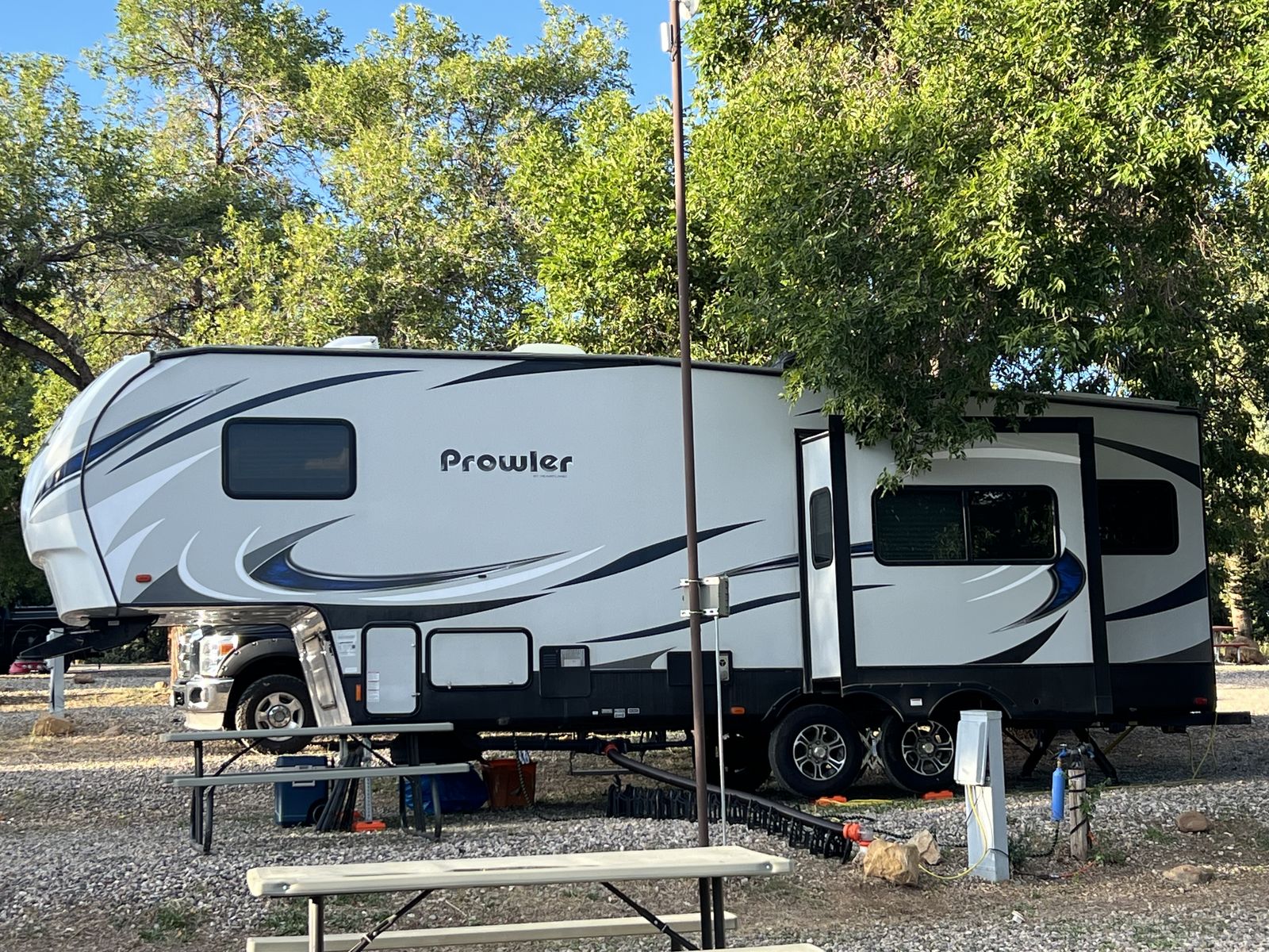 2017 Heartland Prowler 261 fifth Wheel