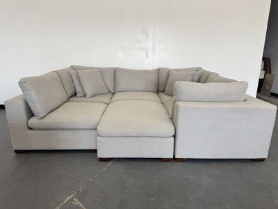 GRAY COSTCO MODULAR SECTIONAL SOFA COUCH & OTTOMAN