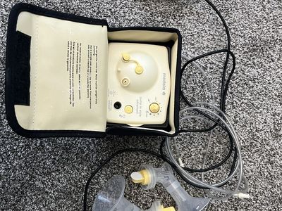 Medela Pump In Style Advanced Double Electric Breast Pump, Works Great