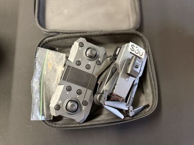 Unbranded SVO II Foldable RC Drone with Controller & Carrying Case - Gray
