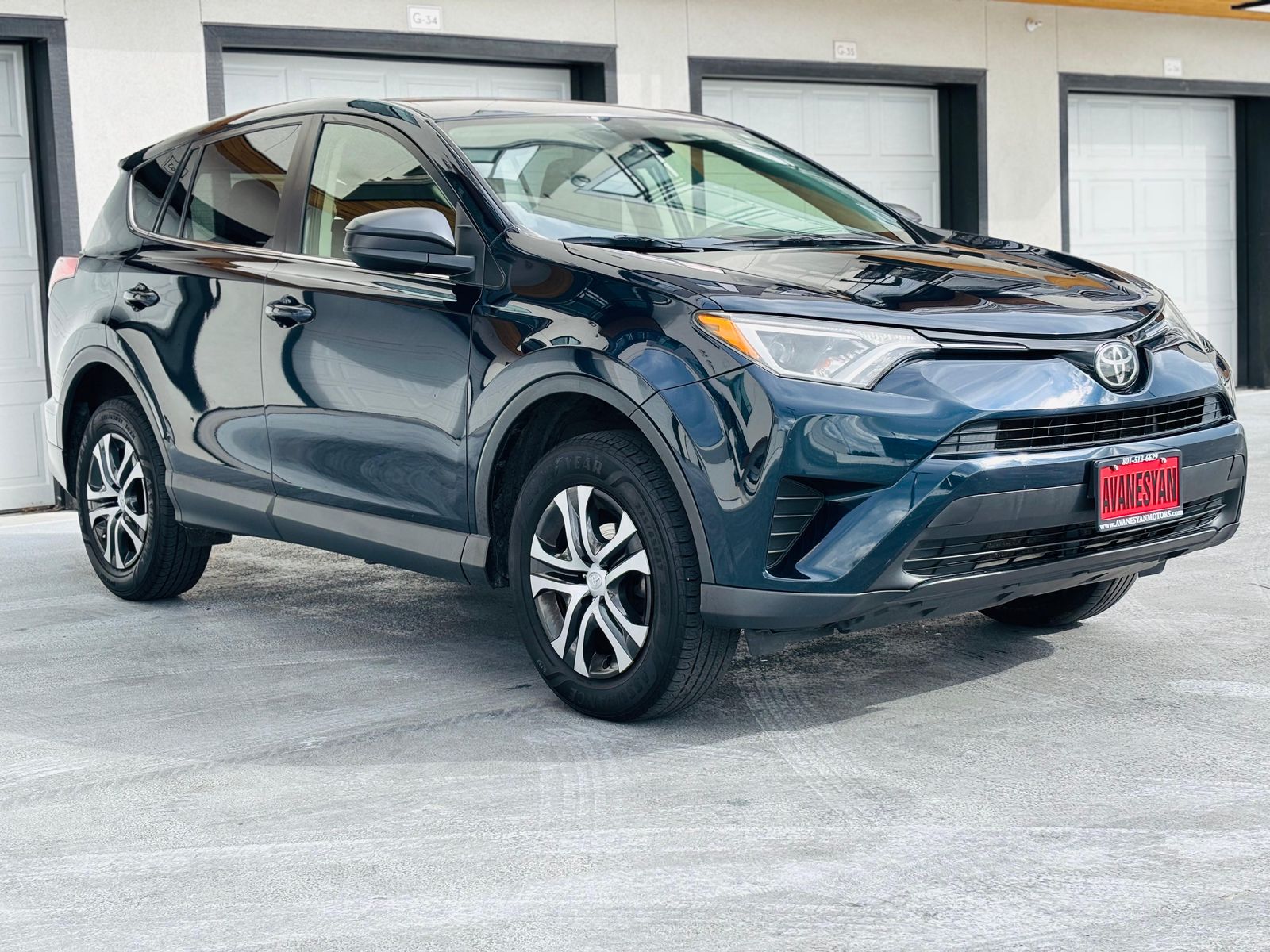 2018 Toyota RAV4 LE