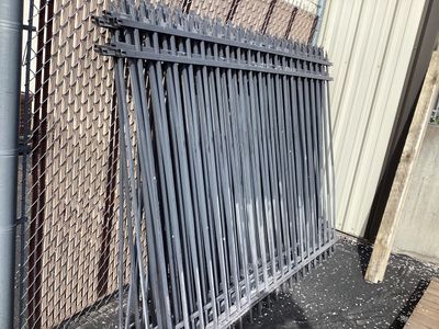 Rod iron fence 6 ft tall used. 100 ft