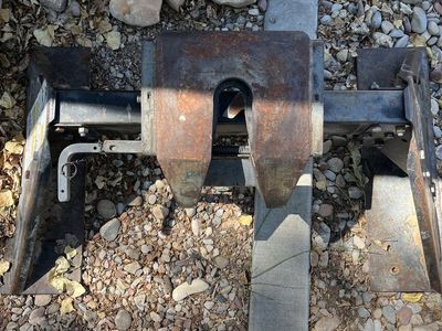 5th wheel hitch