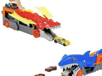 Hot Wheels Dragon & Shark Launcher Set
