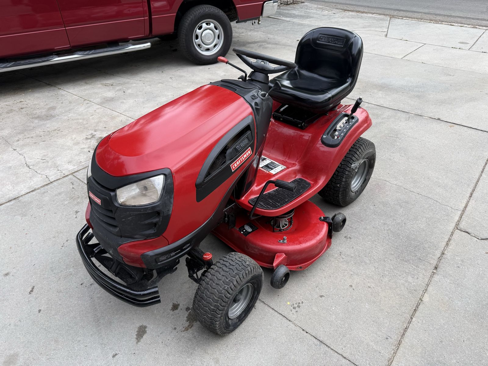 Craftsman YT3000 Riding Mower