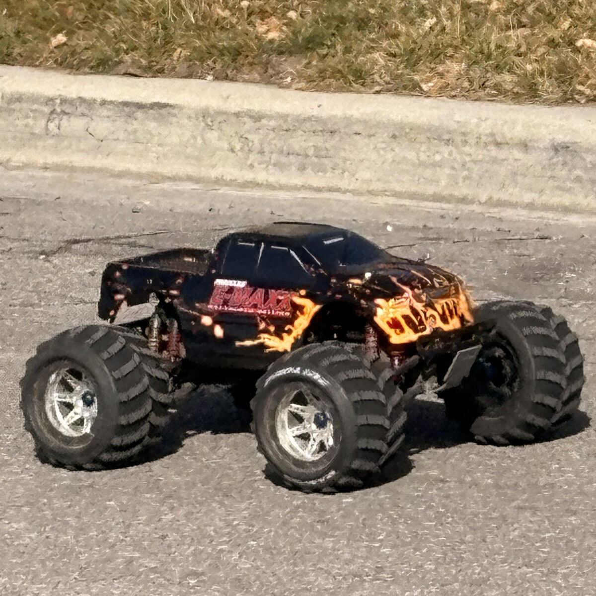 TRAXXAS E-MAXX 6S FULLY UPGRADED