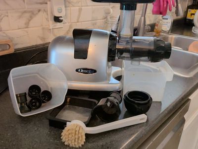 Omega juicer