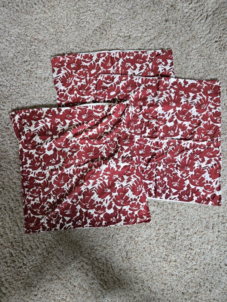 DKNY Floral Pillow Shams Set Red and White