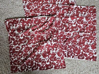 DKNY Floral Pillow Shams Set Red and White