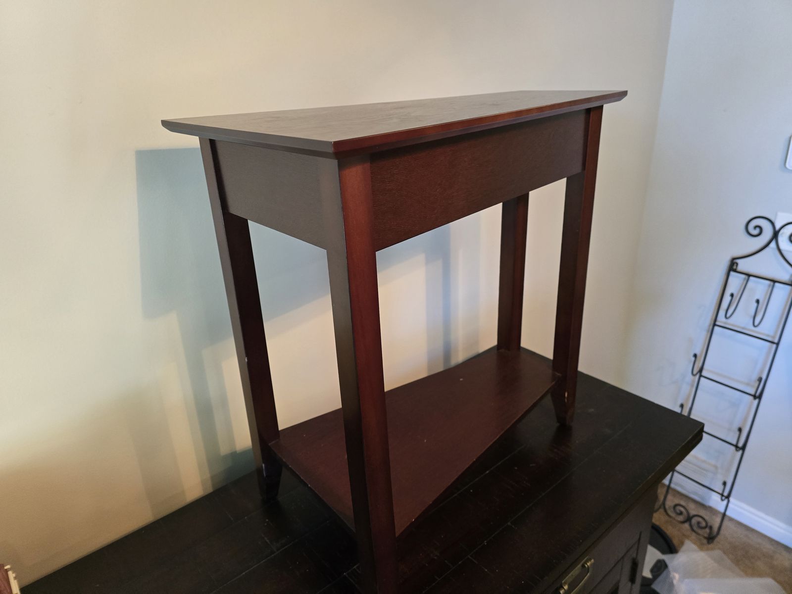 Main image 4