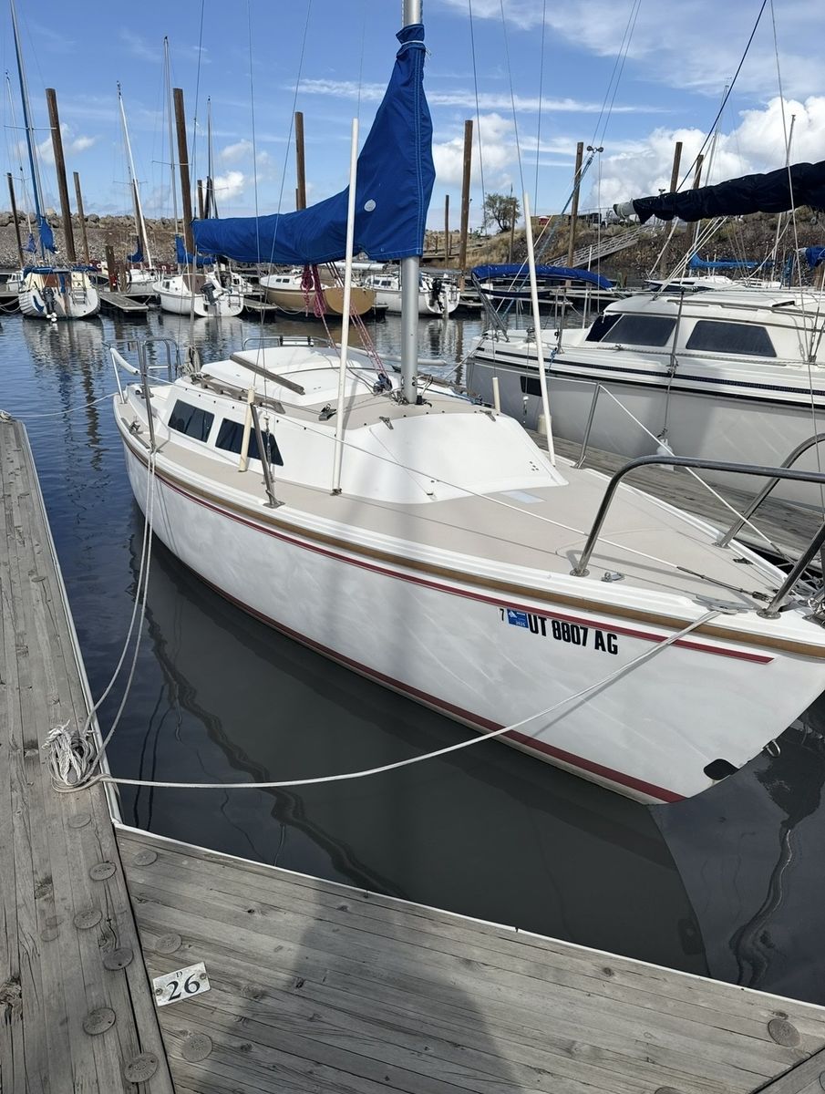 1986 Catalina 22 Swing Keel