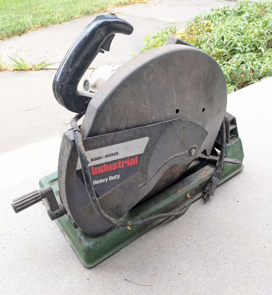 Black and Decker Industrial Metal Chop Saw