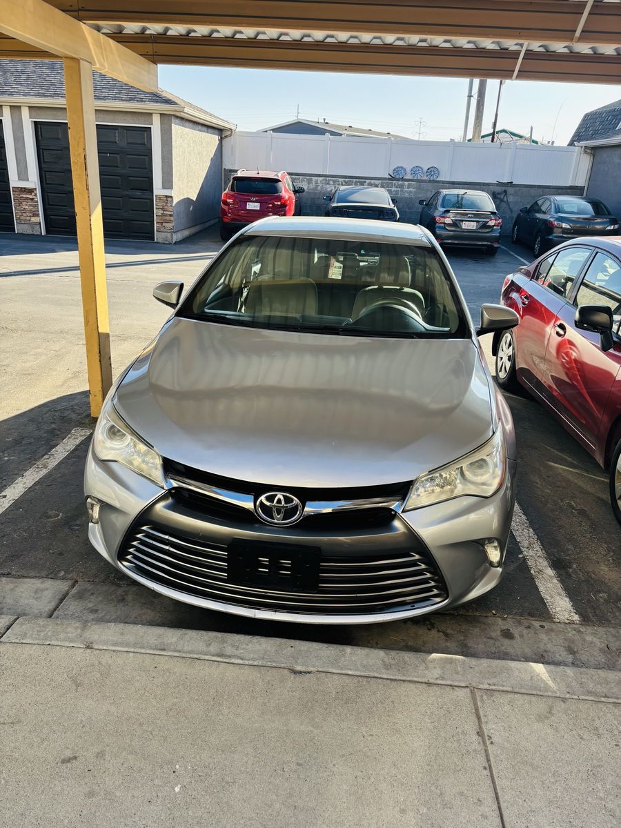 2017 TOYOTA CAMRY LE