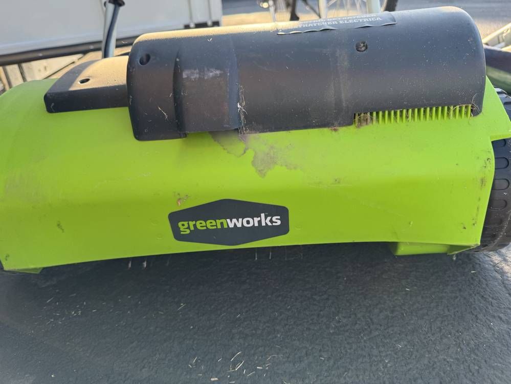 Greenworks Electric Dethatcher / Scarifier