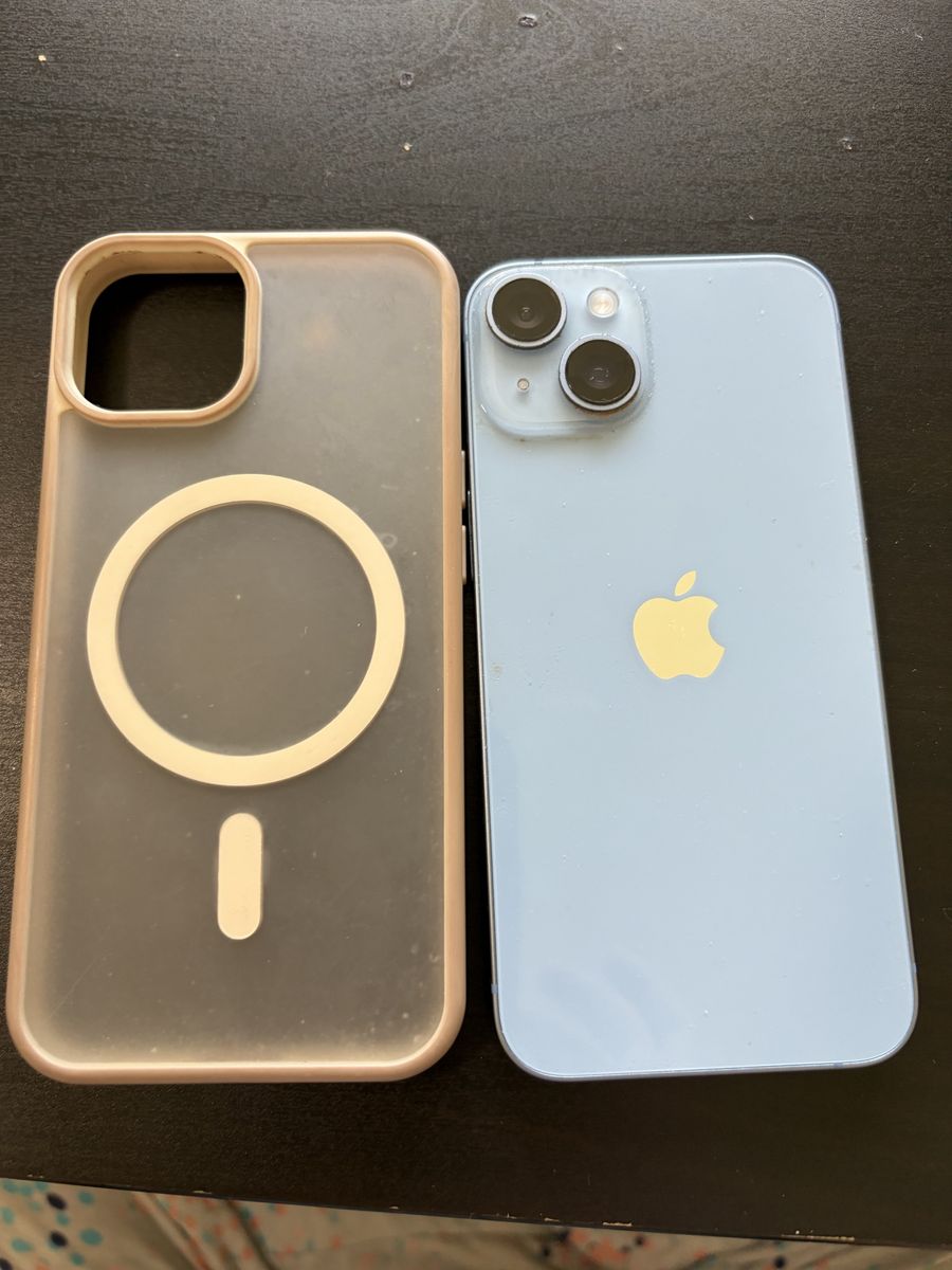 Apple iPhone 14 - 128GB - Blue (Unlocked) with Clear MagSafe Case
