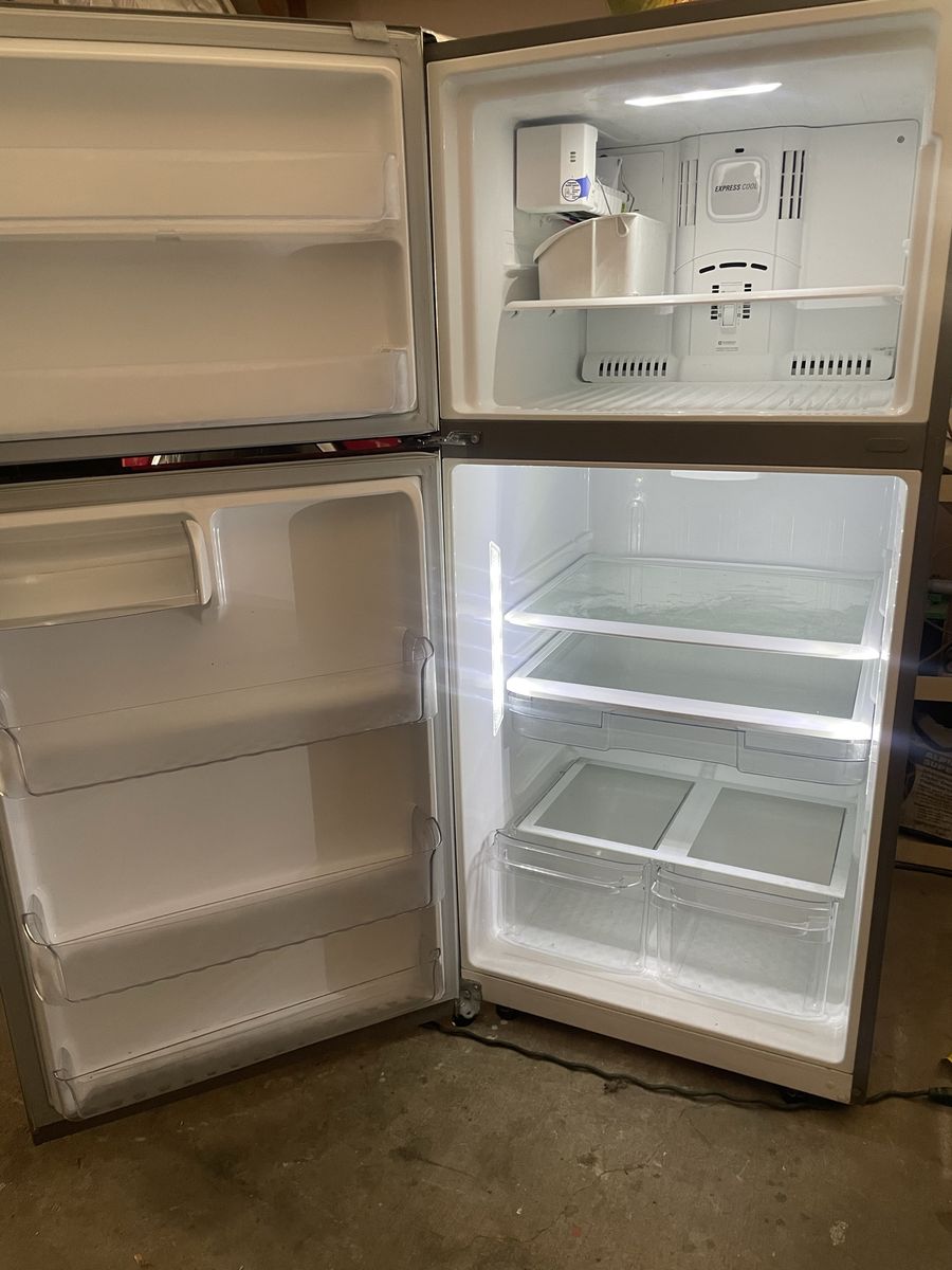 Fridge 30”x 66” lithe use