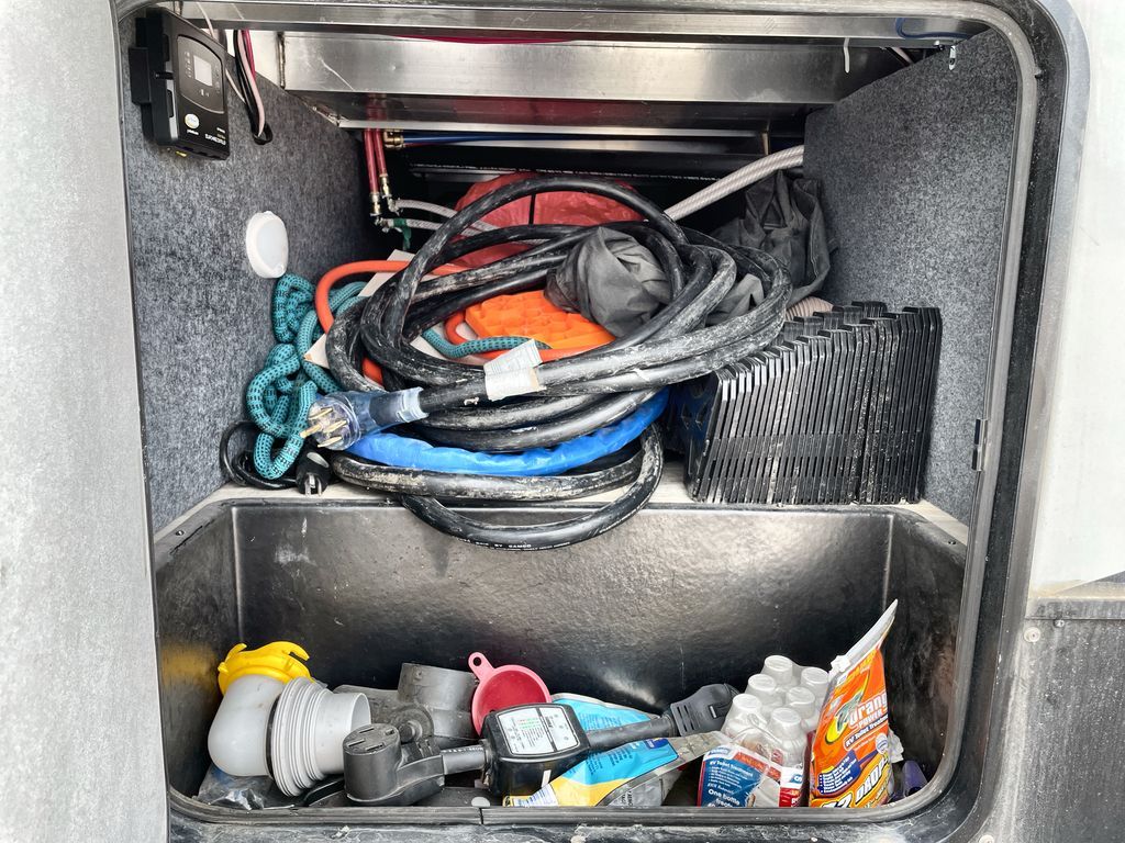 Main image 8