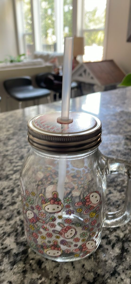 Brand New Hello Kitty Easter Bunny Mason Jar Glass Mug with Lid & Straw 21oz