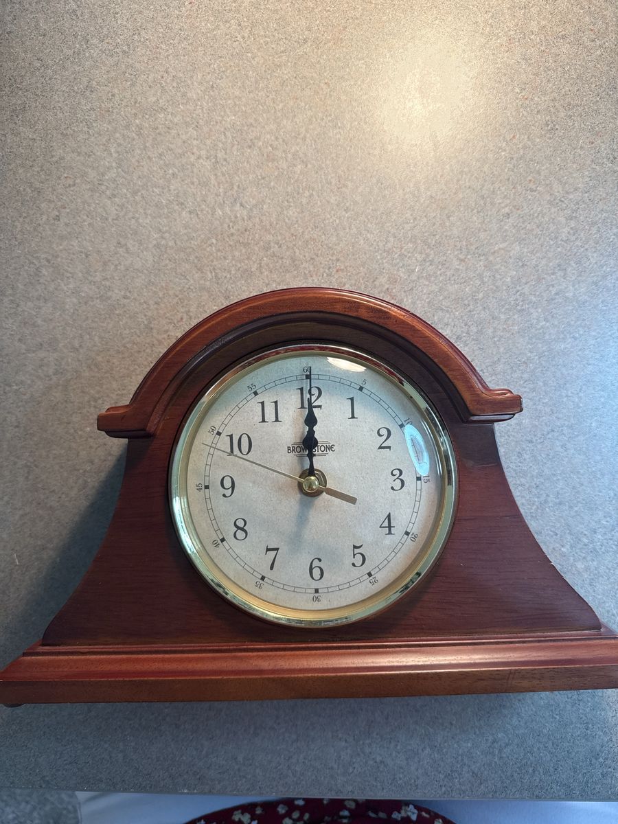 Vintage Brownstone Solid Wood Mantel Clock