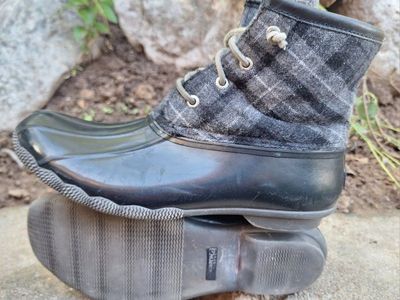 Womens Sperry Saltwater Duck Boots Sz 9