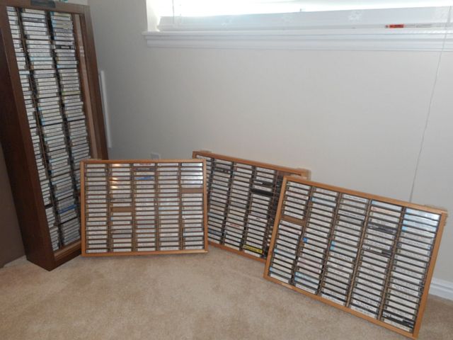 Aproximately 900 albums on casssette for sale