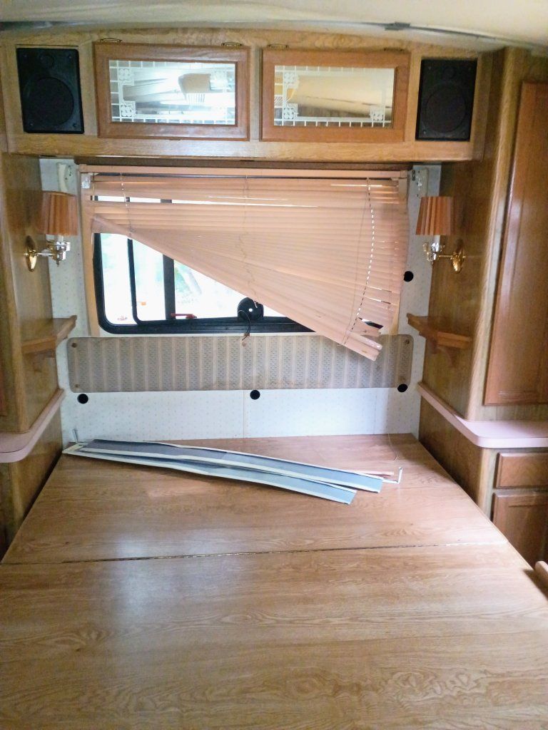 Main image 5